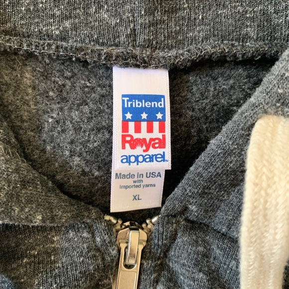 Alaska Wildgear zip up hoodie - Picture 5 of 9